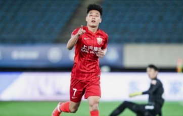 中超最佳阵容：克雷桑两轮轰5球 海牛三叉戟造4连胜