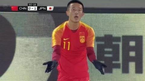 深圳队官方：姜至鹏与球迷对喷严重言行失当 撤销队长职务