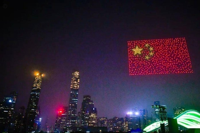 广州蒲公英启航夜：“三级火箭”燃情起飛