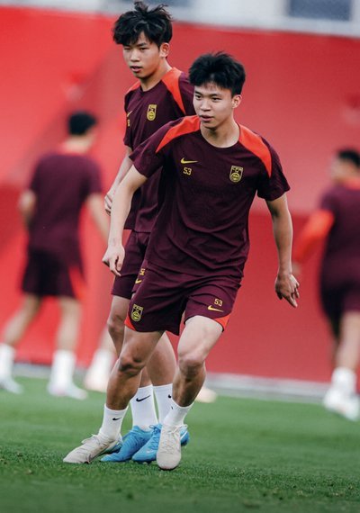 王钰栋助攻，米特里策头球破门，浙江1-0海牛