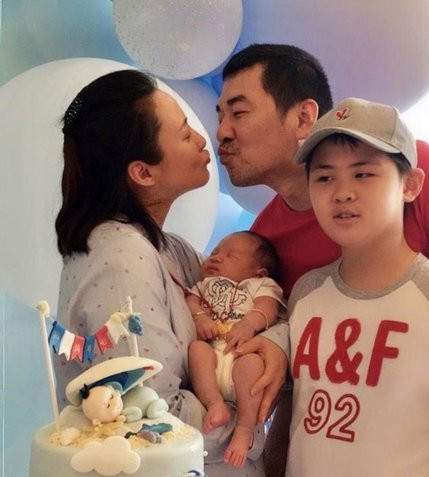 回忆澡盆合影，摄影师：我从不相信命中注定