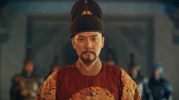 阿斯：穆帅认为皇马难控场因此想稳守反击，计划被红牌破坏